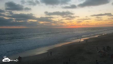 Carlsbad Beach Surf Live Webcam - Jun 21, 2026, 8:04pm PDT