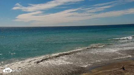 Carlsbad Beach Surf Live Webcam - Sep 5, 2026, 2:44pm PDT