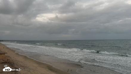 Carlsbad Beach Surf Live Webcam - May 27, 2026, 5:44am PDT