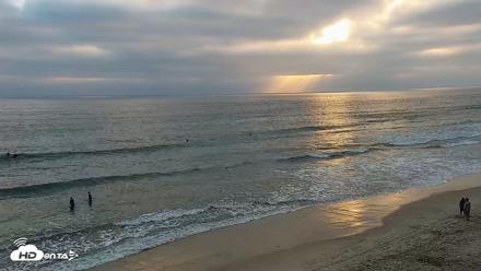 Carlsbad Beach Surf Live Webcam - May 9, 2026, 7:11pm PDT