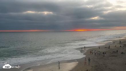 Carlsbad Beach Surf Live Webcam - Jun 26, 2026, 7:58pm PDT