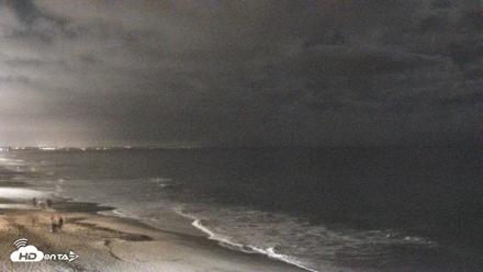 Carlsbad Beach Surf Live Webcam - Sep 19, 2026, 9:58pm PDT