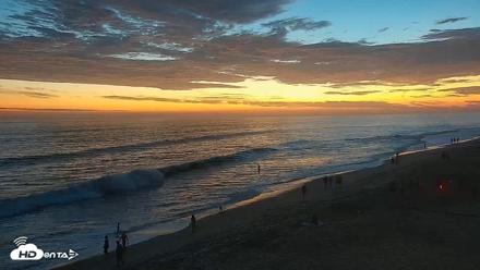 Carlsbad Beach Surf Live Webcam - Jul 20, 2026, 8:27pm PDT