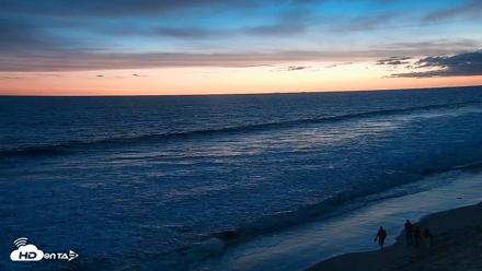 Carlsbad Beach Surf Live Webcam - Apr 20, 2026, 7:55pm PDT