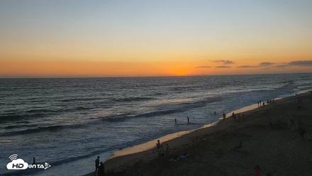 Carlsbad Beach Surf Live Webcam - Jul 22, 2026, 7:57pm PDT