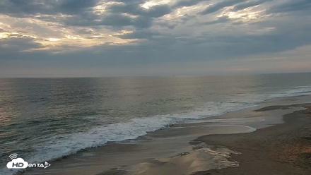 Carlsbad Beach Surf Live Webcam - Jul 11, 2026, 8:23pm PDT