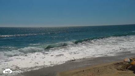 Carlsbad Beach Surf Live Webcam - Jul 21, 2026, 3:46pm PDT