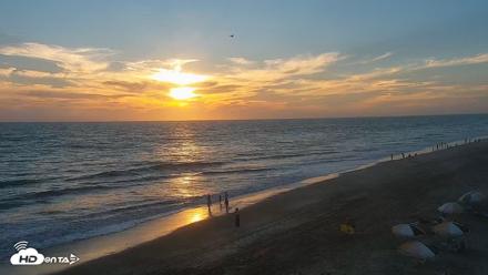 Carlsbad Beach Surf Live Webcam - Aug 17, 2026, 7:15pm PDT