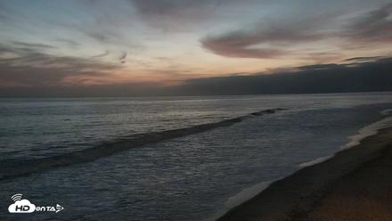 Carlsbad Beach Surf Live Webcam - May 12, 2026, 8:19pm PDT