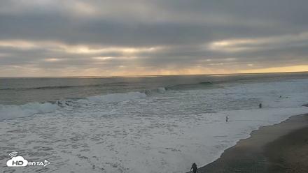 Carlsbad Beach Surf Live Webcam - Jun 10, 2026, 7:17pm PDT