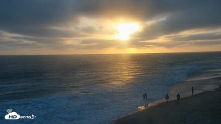 Carlsbad Beach Surf Live Webcam - Jun 14, 2026, 7:36pm PDT