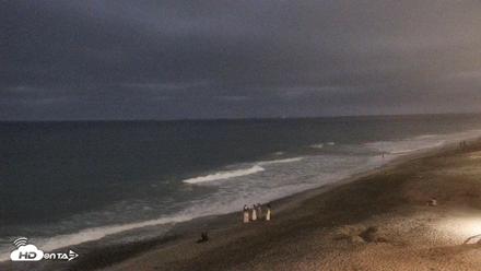 Carlsbad Beach Surf Live Webcam - Aug 2, 2026, 8:29pm PDT