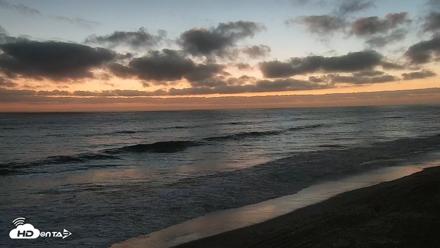 Carlsbad Beach Surf Live Webcam - Aug 31, 2026, 7:49pm PDT