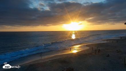 Carlsbad Beach Surf Live Webcam - Jul 1, 2026, 7:47pm PDT