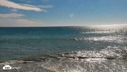 Carlsbad Beach Surf Live Webcam - Sep 5, 2026, 4:00pm PDT