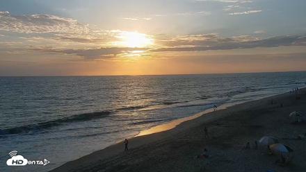 Carlsbad Beach Surf Live Webcam - Aug 5, 2026, 7:19pm PDT