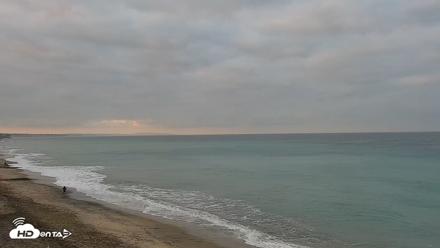 Carlsbad Beach Surf Live Webcam - Sep 19, 2026, 6:58am PDT