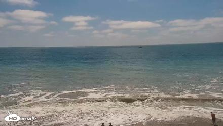 Carlsbad Beach Surf Live Webcam - Aug 16, 2026, 2:35pm PDT