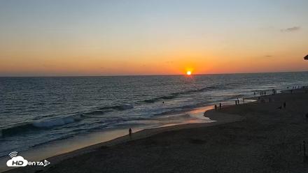 Carlsbad Beach Surf Live Webcam - Jul 2, 2026, 8:00pm PDT