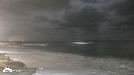 Carlsbad Beach Surf Live Webcam - Jul 25, 2026, 10:00pm PDT