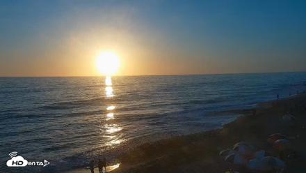Carlsbad Beach Surf Live Webcam - Aug 22, 2026, 7:13pm PDT