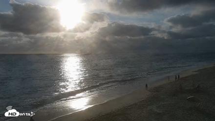 Carlsbad Beach Surf Live Webcam - Aug 12, 2026, 6:46pm PDT
