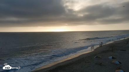 Carlsbad Beach Surf Live Webcam - Jul 23, 2026, 7:04pm PDT