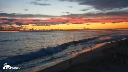 Carlsbad Beach Surf Live Webcam - Aug 13, 2026, 7:56pm PDT