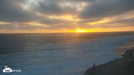 Carlsbad Beach Surf Live Webcam - Jun 14, 2026, 7:41pm PDT