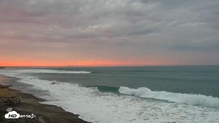 Carlsbad Beach Surf Live Webcam - Sep 6, 2026, 6:24am PDT