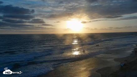 Carlsbad Beach Surf Live Webcam - May 25, 2026, 7:28pm PDT