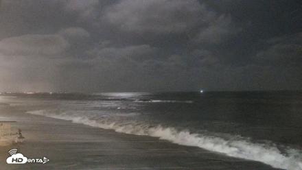 Carlsbad Beach Surf Live Webcam - Jul 25, 2026, 9:24pm PDT