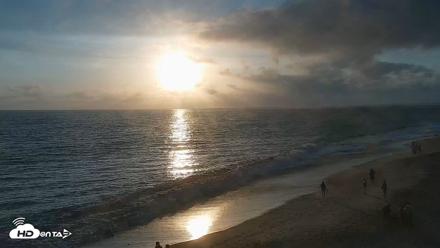 Carlsbad Beach Surf Live Webcam - Aug 10, 2026, 7:16pm PDT