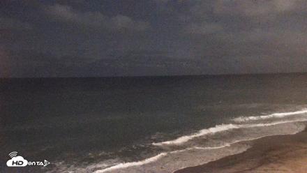 Carlsbad Beach Surf Live Webcam - Sep 22, 2026, 7:58pm PDT