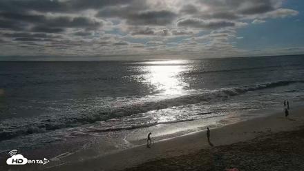 Carlsbad Beach Surf Live Webcam - Aug 14, 2026, 5:52pm PDT