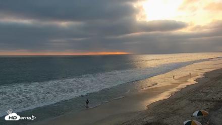 Carlsbad Beach Surf Live Webcam - May 22, 2026, 7:26pm PDT