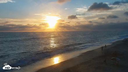 Carlsbad Beach Surf Live Webcam - Aug 12, 2026, 7:18pm PDT