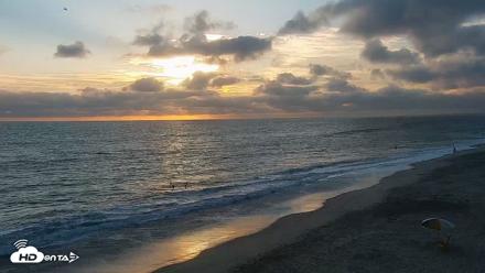 Carlsbad Beach Surf Live Webcam - Aug 12, 2026, 7:11pm PDT