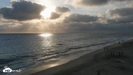 Carlsbad Beach Surf Live Webcam - Aug 12, 2026, 6:49pm PDT