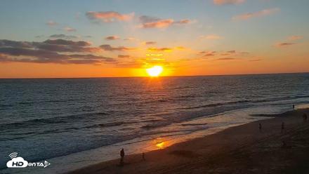 Carlsbad Beach Surf Live Webcam - Sep 1, 2026, 7:11pm PDT