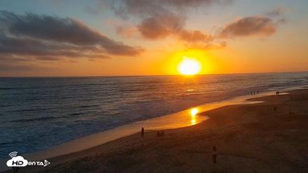 Carlsbad Beach Surf Live Webcam - Jul 7, 2026, 7:59pm PDT