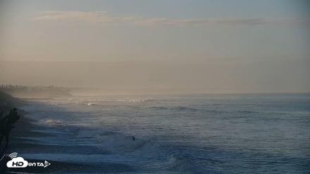 Carlsbad Beach Surf Live Webcam - Oct 13, 2026, 7:42am PDT