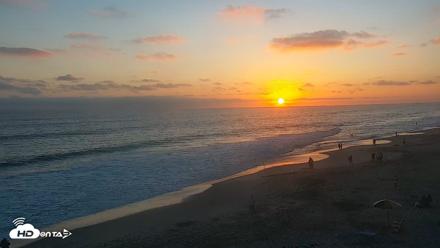 Carlsbad Beach Surf Live Webcam - Jun 22, 2026, 7:57pm PDT