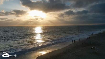 Carlsbad Beach Surf Live Webcam - Aug 12, 2026, 7:00pm PDT