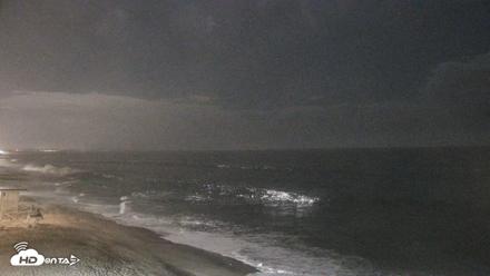 Carlsbad Beach Surf Live Webcam - Aug 23, 2026, 9:13pm PDT