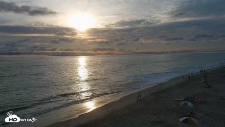 Carlsbad Beach Surf Live Webcam - Aug 13, 2026, 7:05pm PDT