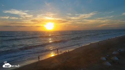 Carlsbad Beach Surf Live Webcam - Aug 17, 2026, 7:24pm PDT