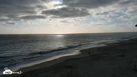 Carlsbad Beach Surf Live Webcam - Jul 1, 2026, 6:49pm PDT