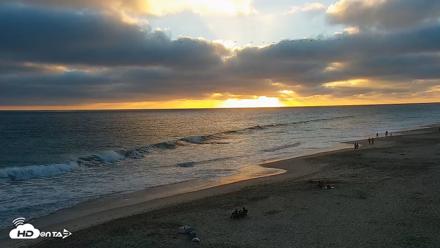 Carlsbad Beach Surf Live Webcam - Jul 5, 2026, 7:41pm PDT