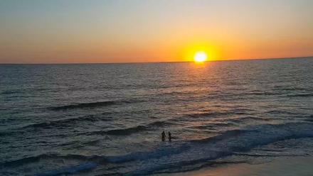 Carlsbad Beach Surf Live Webcam - Mar 9, 2026, 6:53pm PDT